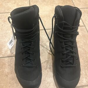 Garmont Nemesis 6 g-dry boots size 11. New with tags. No box.